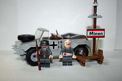 Kubelwagen German WW2 car with 2 Soldiers set  Toys Minifigure
