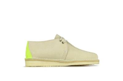 Clarks Originals Desert Trek Off White Suede 26148603