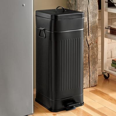 Retro Ripple Trash Can W.